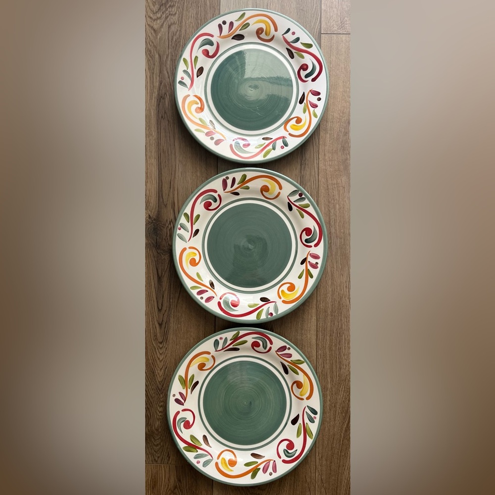 HOME Villa Scroll Collection (3) Dinner 🍽️ Plates